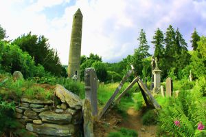 Glendalough2.jpg