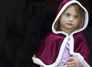 c54-Christmasgirlweb.jpg
