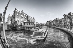 canal-boat-Amsterdam-B-W-LOW-res-c6